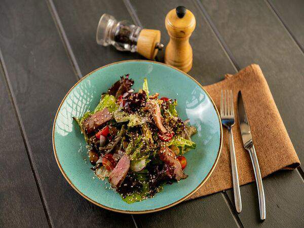 Поющий Лосось - Салат с тунцом, цветной капустой и брокколи