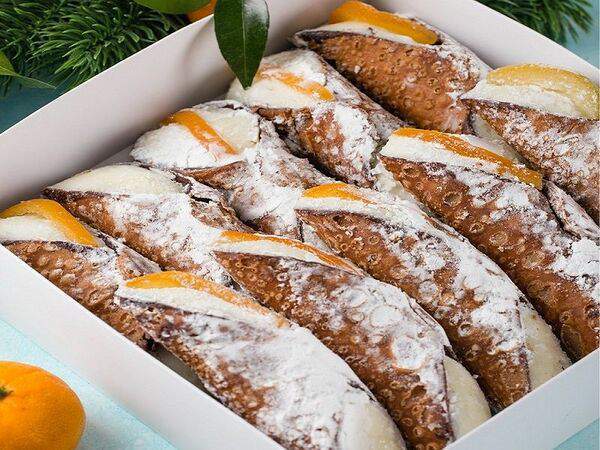 Bagatelle - Коробка пирожных Сицилийские Канноли