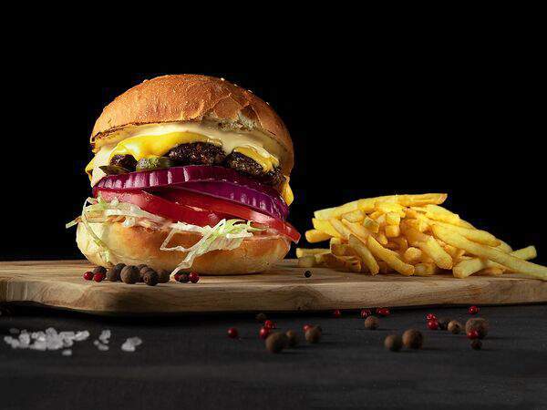 Yeye Burger & Doner - Чизбургер