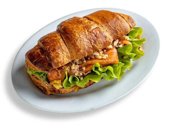 Ред-Буфет - Круассан с лососем и сливочным сыром