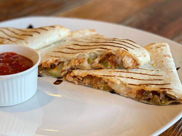 Акапулько - Кесадилья с курицей