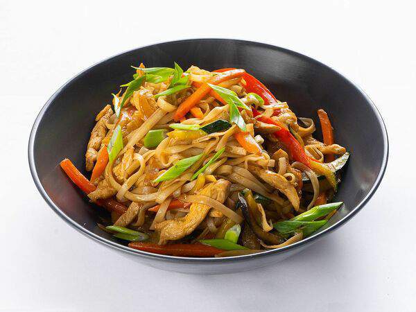 Мастер ланч - Лапша удон с курицей и овощами