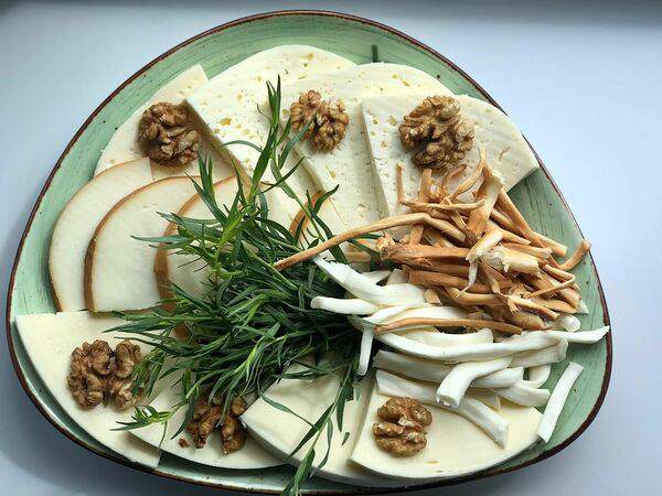 Хинкальная - Ассорти из домашних сыров