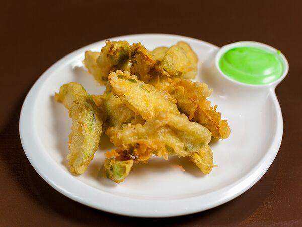 Crab and caviar - Авокадо в темпуре