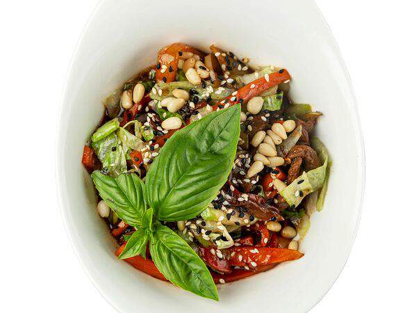 Beer & Fire Grill - Тёплый тайский салат с говядиной