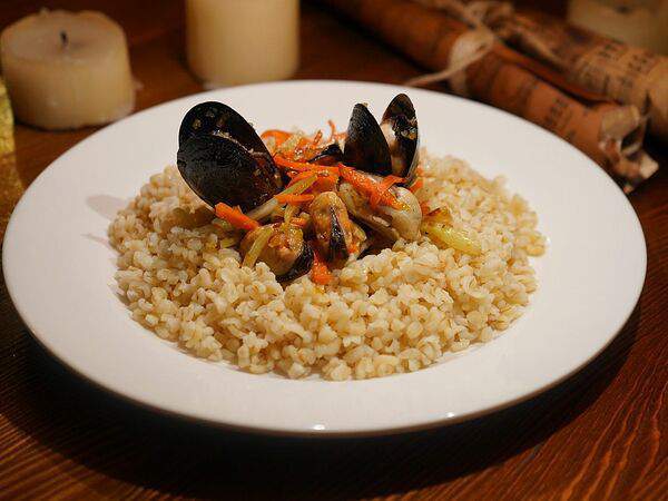 Таверна - Булгур с мидиями