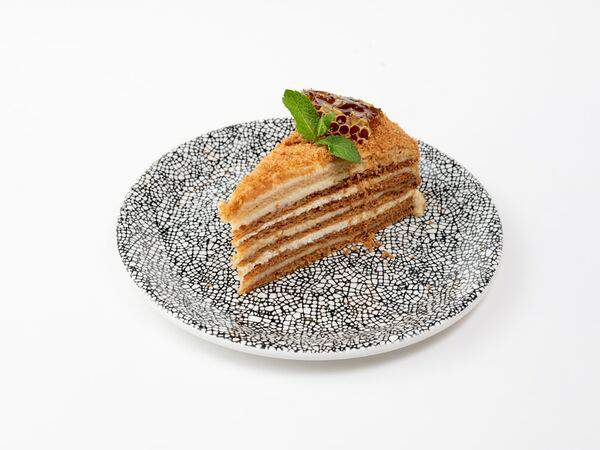 Персонажи - Медовик