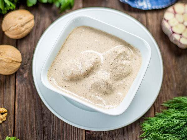 Хинкали & Хачапури - Сациви