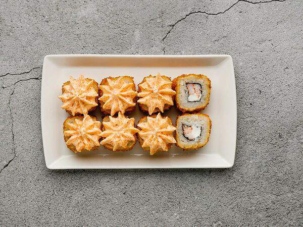 Mr Tako - Ролл Лава Хот с креветкой