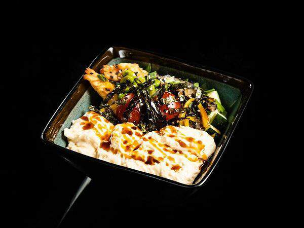 Café Brasserie - Поке с хрустящей креветкой