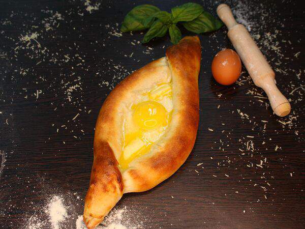 Базилик - Хачапури по-аджарски