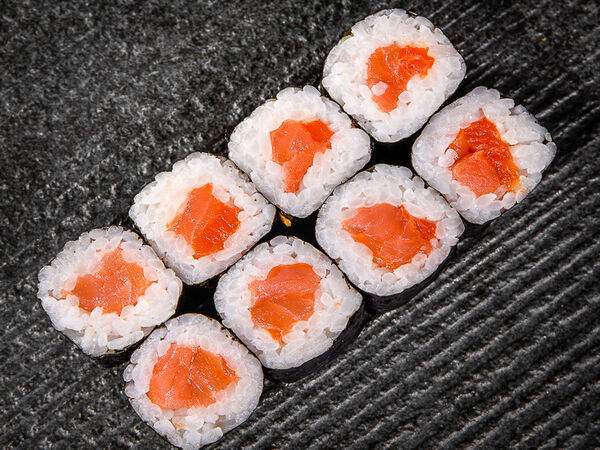 Sushi Life - Ролл Копченый лосось