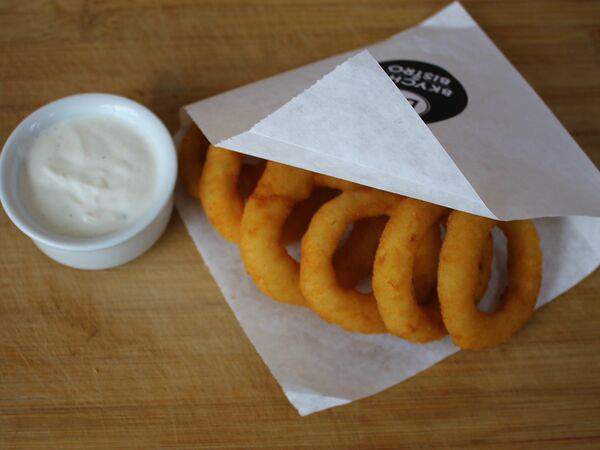 Вкусно & Bistro - Луковые кольца