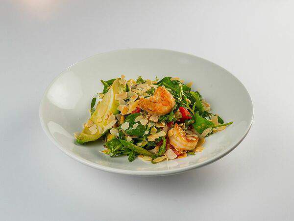 Skzk Rest - Салат с креветками, авокадо и томатами