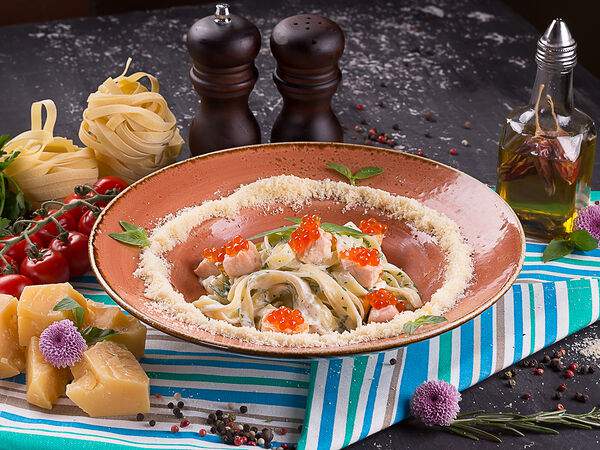 Premier & Only - Таглиателли с нежным лососем