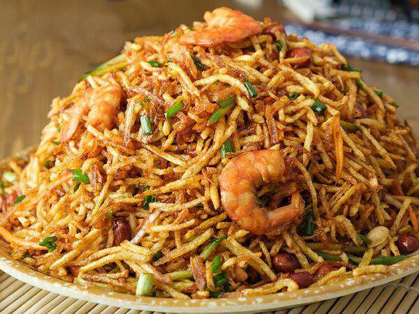 Chinchin - Салат из картофельной стружки с креветками