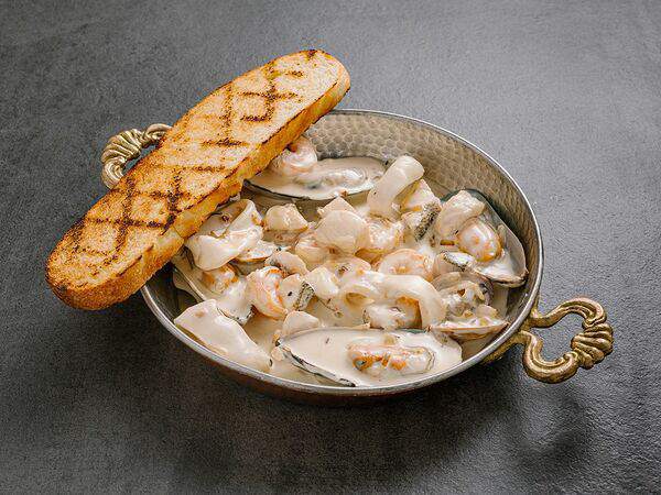 Белуга - Соте из морепродуктов