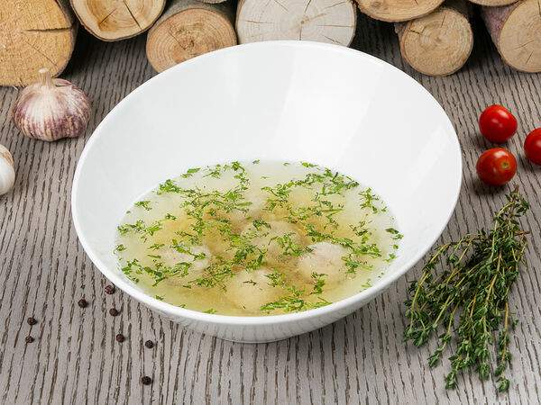 Baranka cafe & bar - Куриный бульон с лапшой