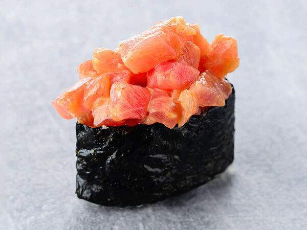 Балкон - Гункан Спайси туна