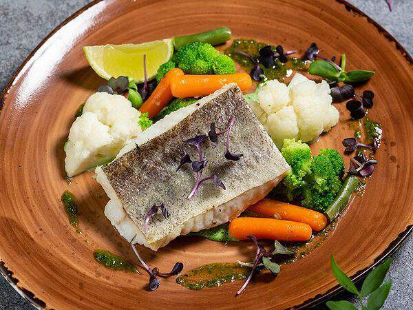 Urban Eda - Треска со сливочно-шпинатным соусом