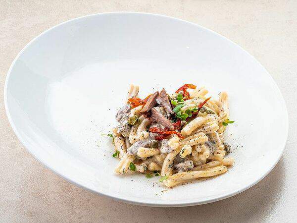 Grillage - Казаречче с телячьими щечками