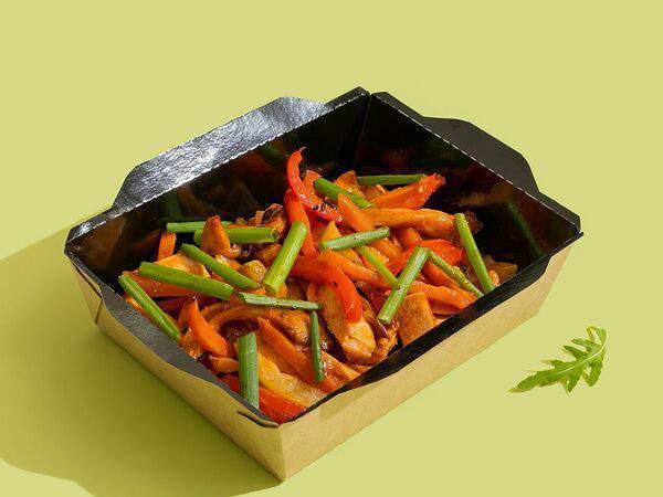 Greenbox - Курица с овощами в пряном соусе