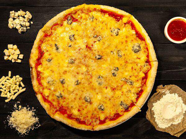 Чентуриппе - Пицца Кватро формаджи