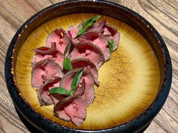 Lyric - Ростбиф и вителло тоннато