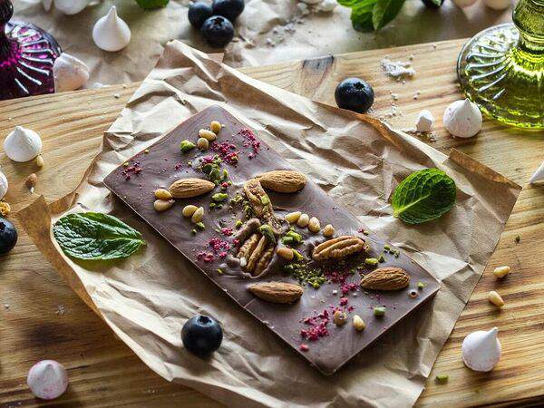 Volna - Шоколад молочный с орехами