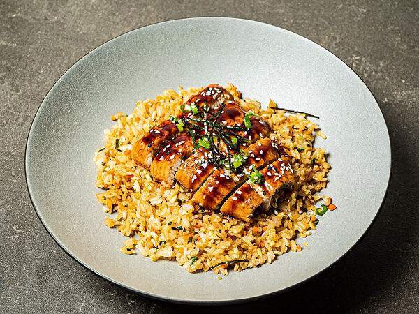 Ewoki - Рис, жаренный с угрем и овощами