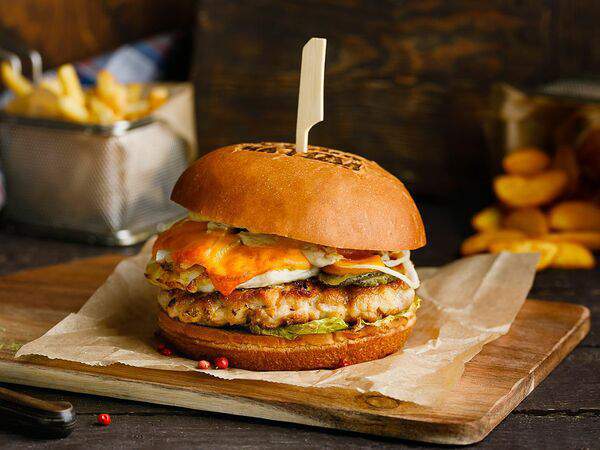 К папе на Pizza - С цыпленком и глазуньей