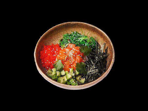 Maguro - Поке с лососем и с соусом сладкий чили