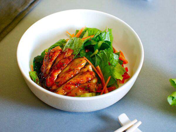 Авокадо - Салат тайский с цыпленком