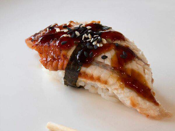 Море в коробке - Суши с угрем