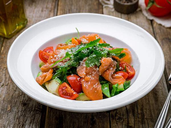 Pasta Cup and Pizza - Салат с авокадо