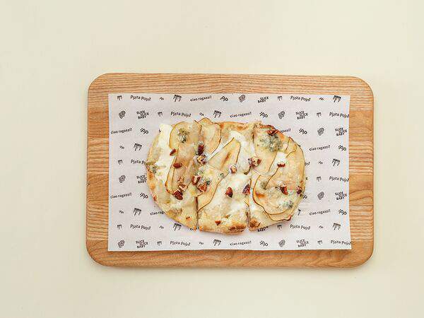 Pizza Point - Маленькая пицца груша и горгонзолла