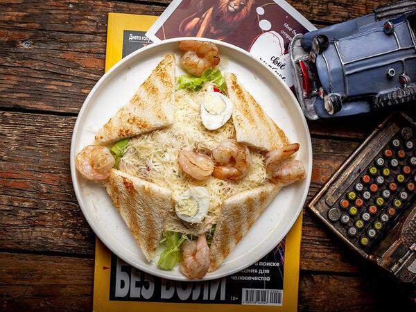 Simba Pizza - Салат Цезарь с креветкой