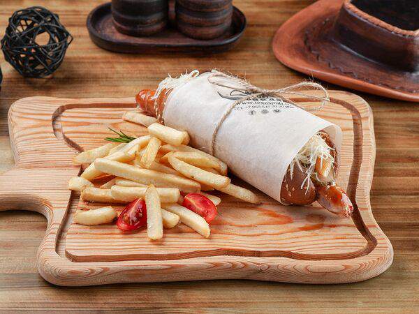 Техас паб - Хот-дог Биф с картофелем фри