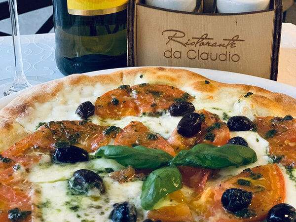 Ristorante Da Claudio - Пицца Капрезе