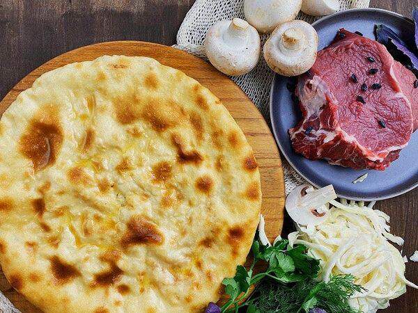 Осетинские пироги - Пирог с говядиной, капустой и грибами