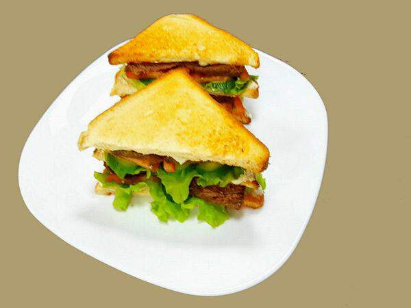 Amore - Двойной сэндвич с говядиной