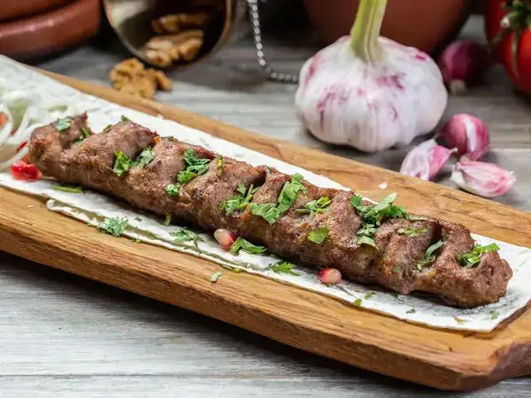 Грузинское кафе Ван Гоги - Люля-кебаб из баранины