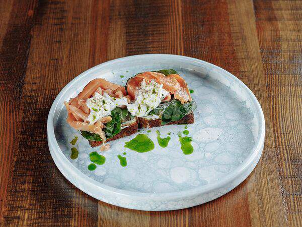 Потроха - Брускетты с лососем