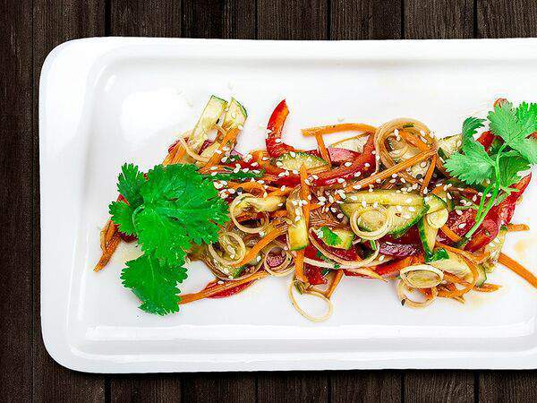 Pho Bo Азия - Тайский легкий салат