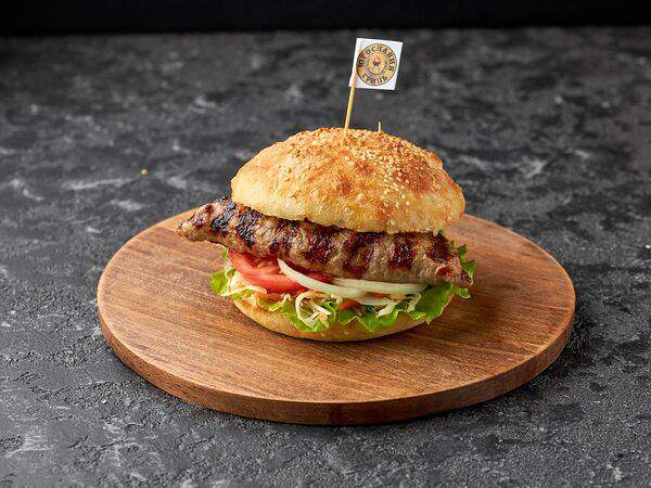 Югославия - Мини-бургер Плескавица фаршированная