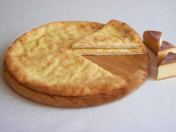 Pirogi Chita - Пирог осетинский с брынзой