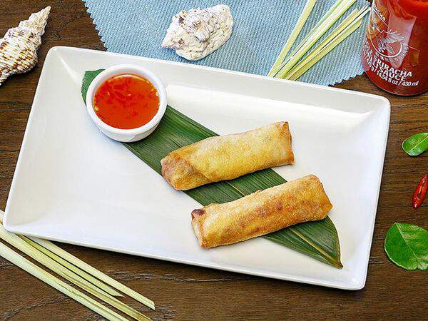 Kung Pho - Нэм с курицей Сайгон