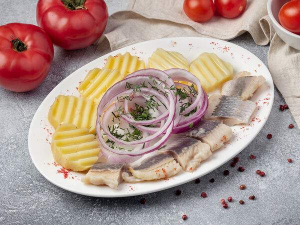 Хинкальная Лазика - Сельдь с картофелем