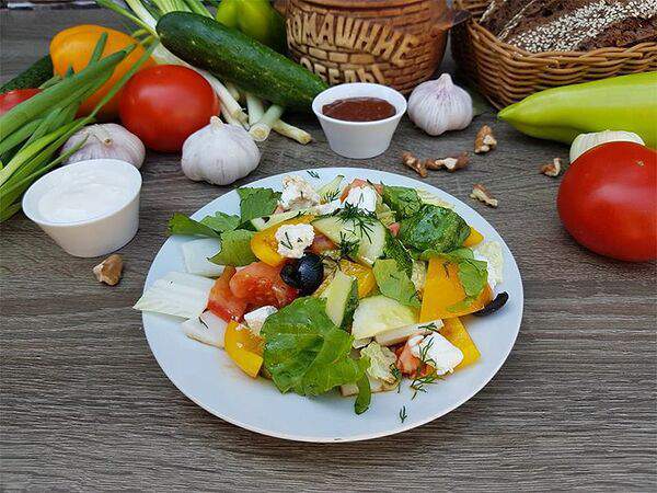 Ланч-кафе Baza Plaza - Салат Греческий