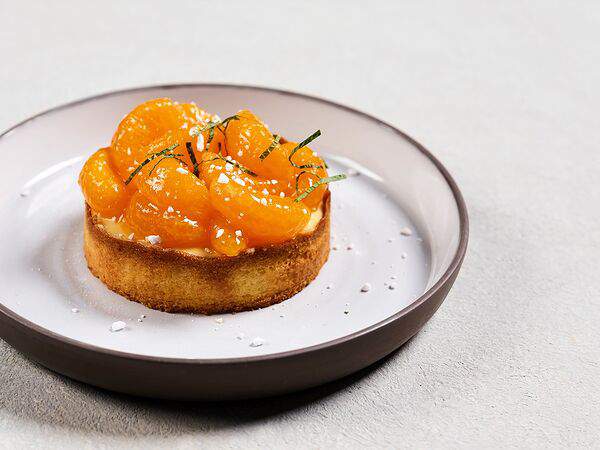 Luka Pizza - Тарт с цитрусовым кремом и мандарином